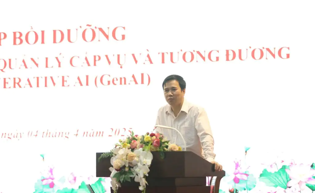 Ảnh minh họa: Thứ trưởng Bộ KH&CN Bùi Thế Duy chia sẻ tại buổi tập huấn, Bộ KH&CN